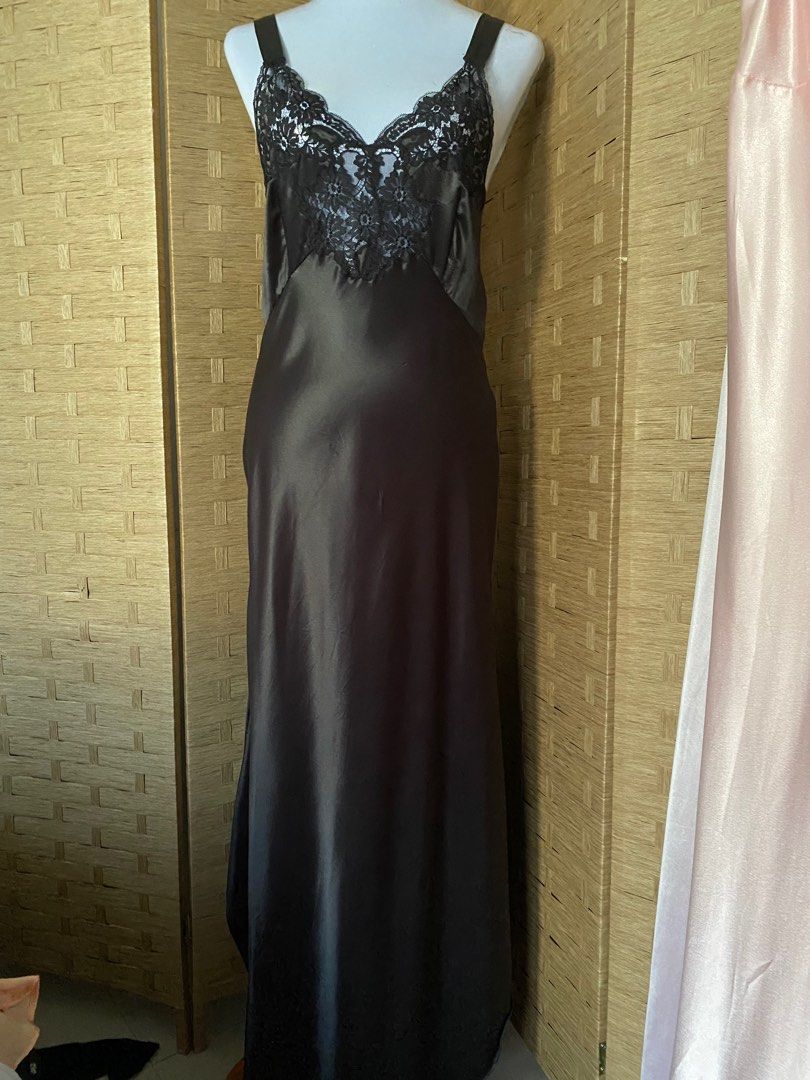 Natori sales long nightgowns