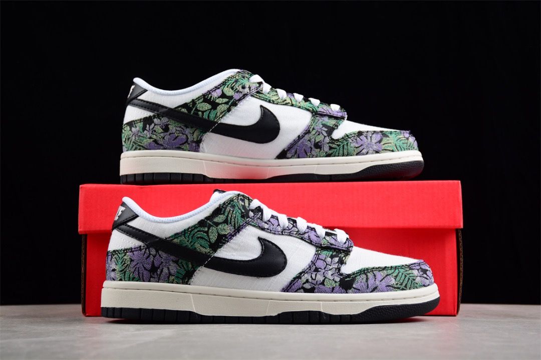 Floral print nike dunks 2025