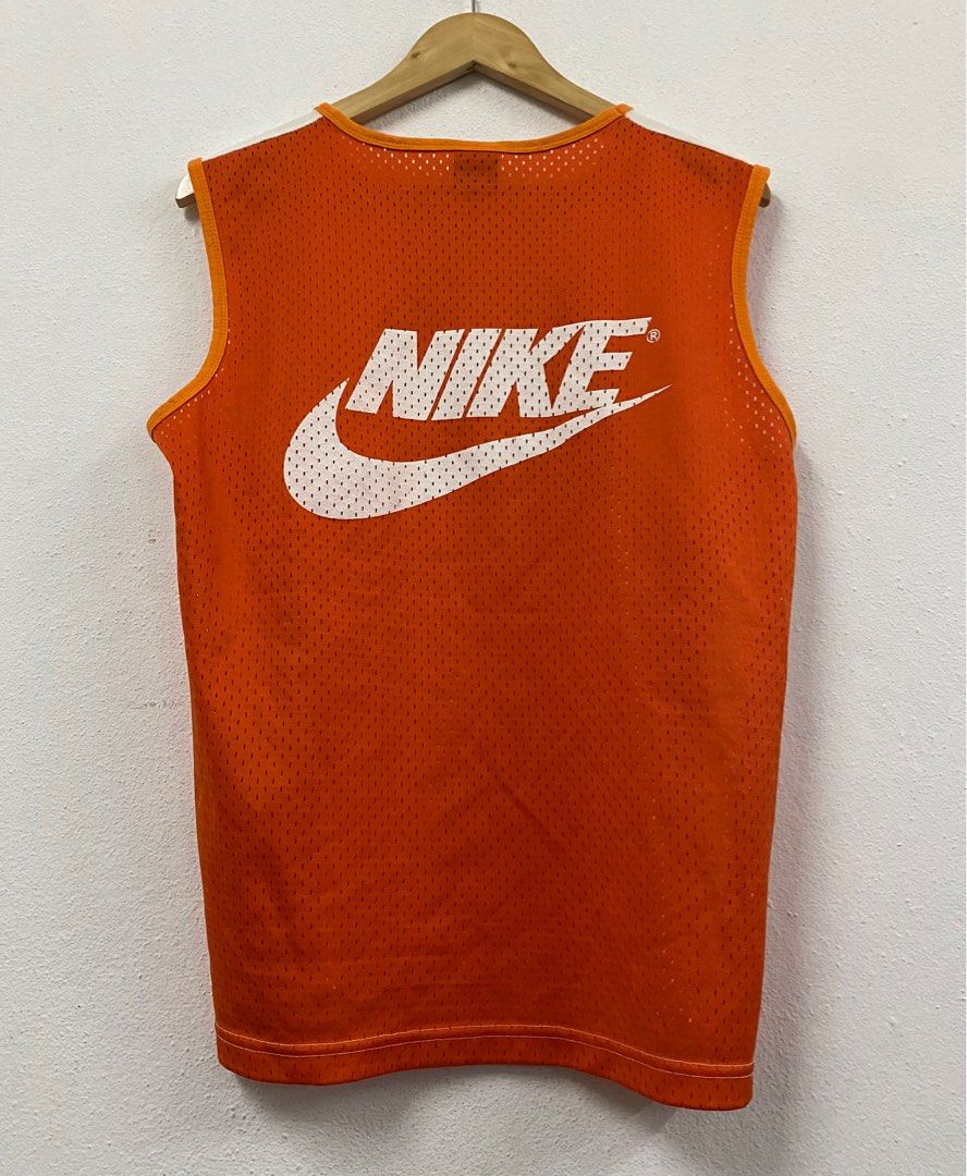 Nike Sleeveless Shirt, Men's Fashion, Activewear on Carousell