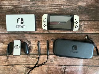 Nintendo Switch V2 - Modded White with Games