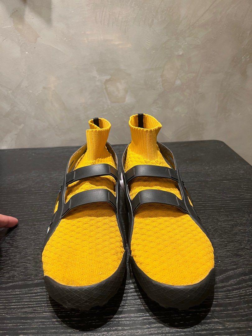 knit trainer onitsuka