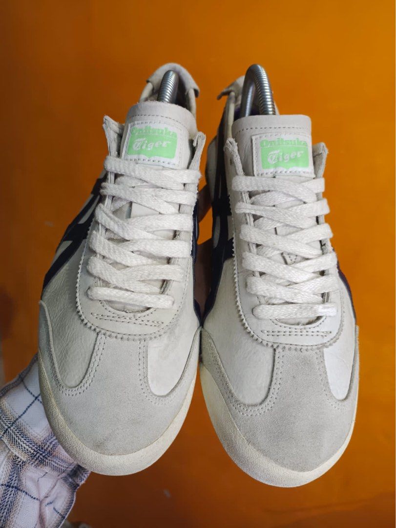 onitsuka tiger size 11