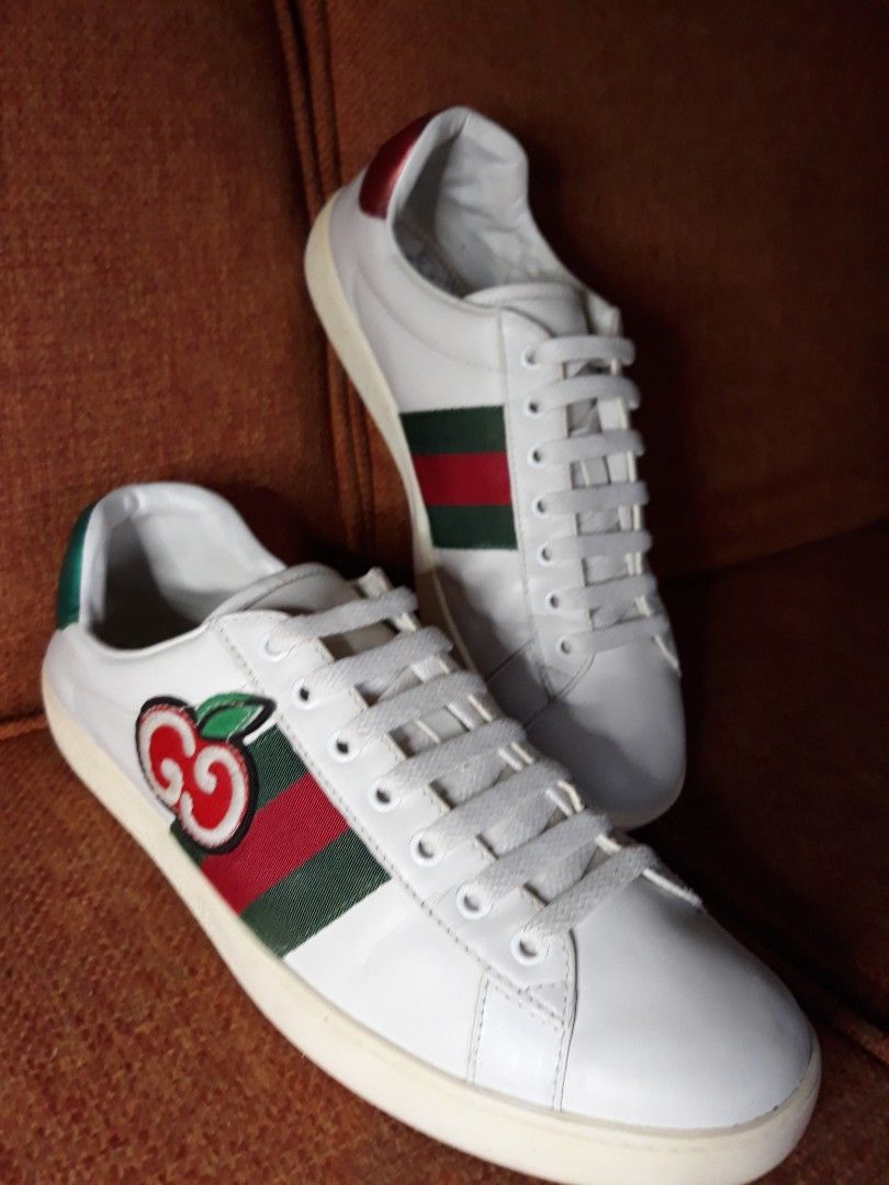 Gucci ace sales apple sneakers