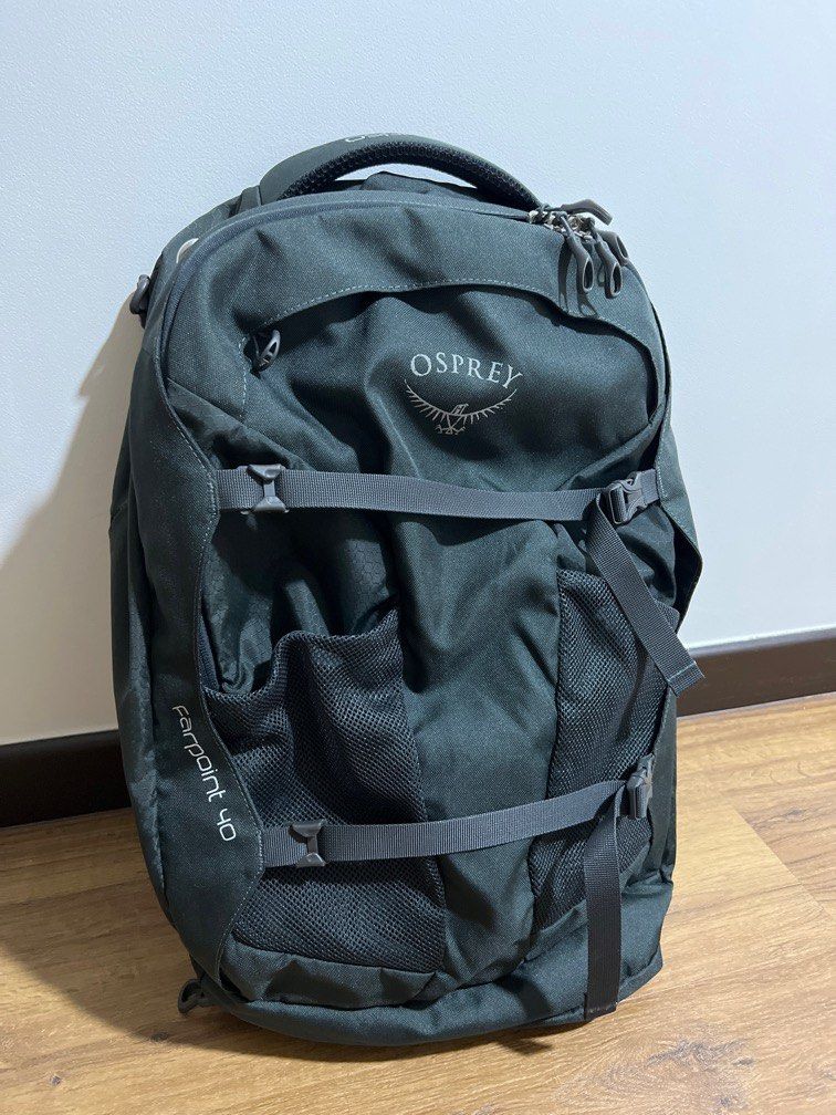 Osprey Farpoint 40 M L size volcanic grey Men s Fashion Bags