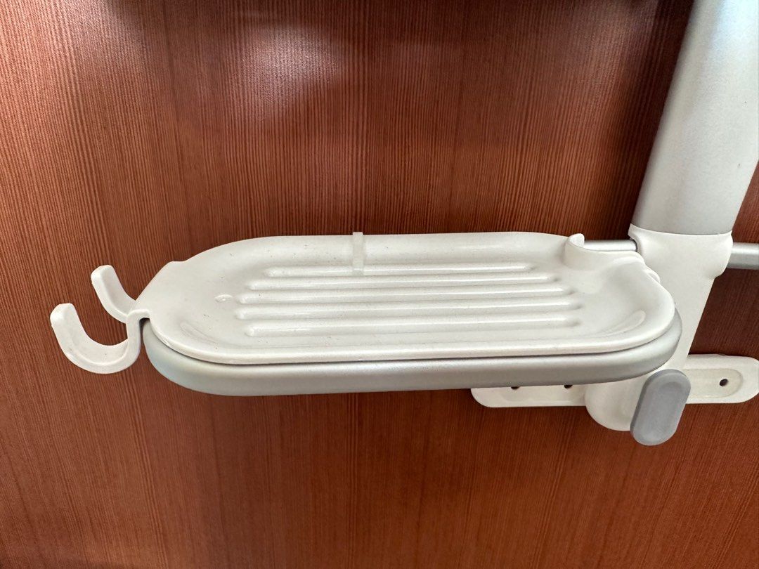 OXO shower caddy, Furniture & Home Living, Bathroom & Kitchen Fixtures