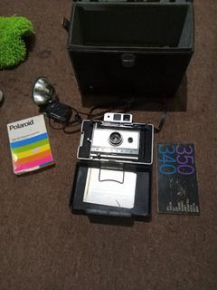 Polaroid 350 automatic land camera