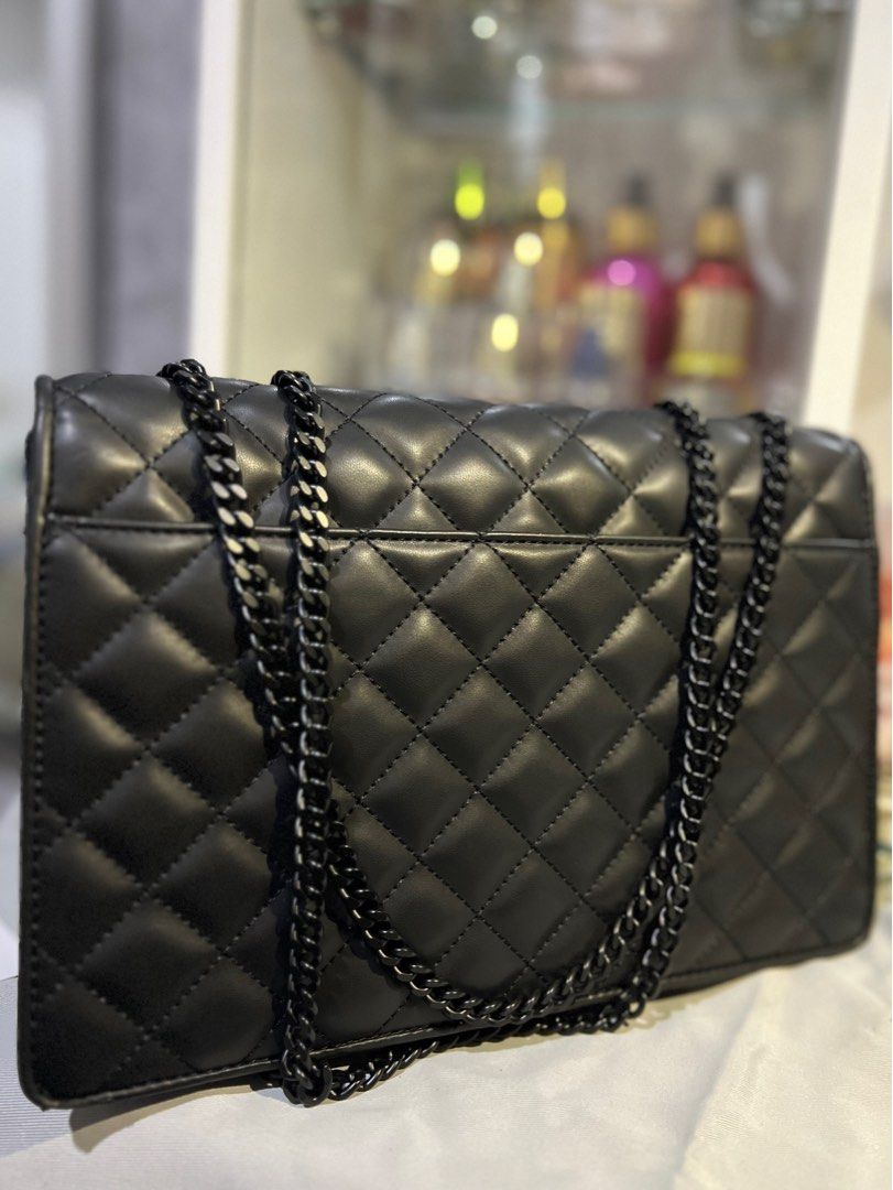 Quilted Chain Strap Shoulder Bag UltraMatte Black Charles n Keith