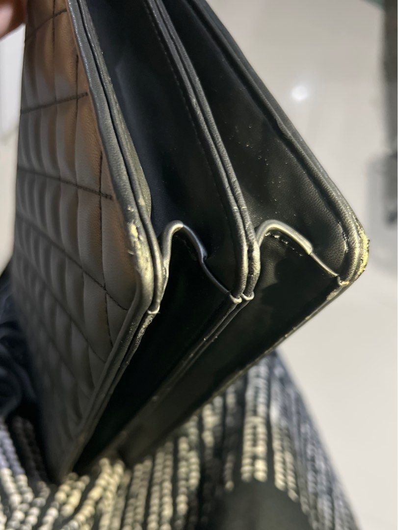 Quilted Chain Strap Shoulder Bag UltraMatte Black Charles n Keith