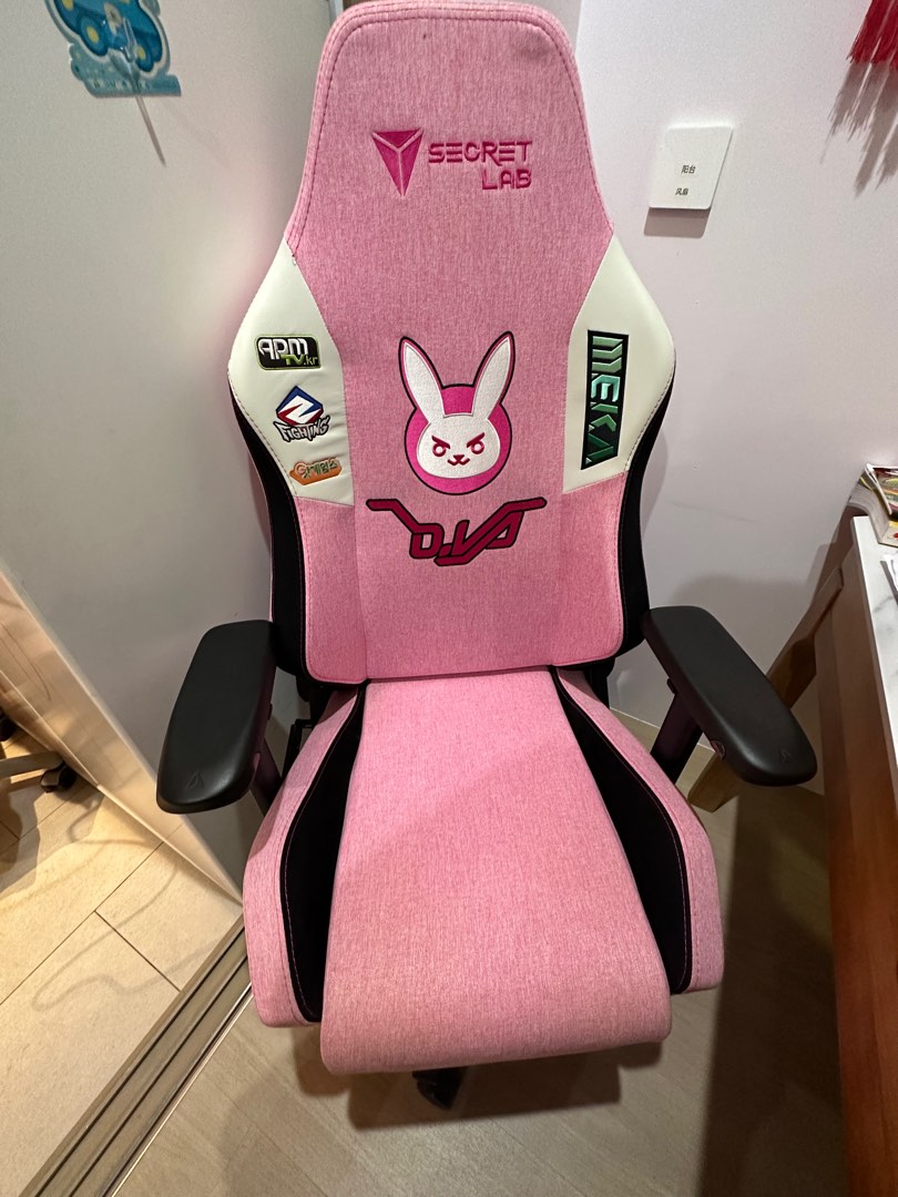 Secretlab TITAN Evo gaming chair, Furniture & Home Living, Furniture