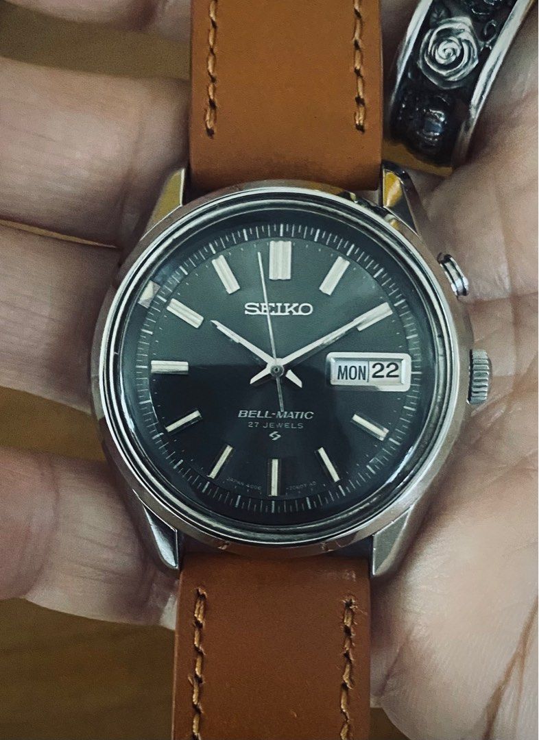 Seiko vibrating alarm hotsell watch