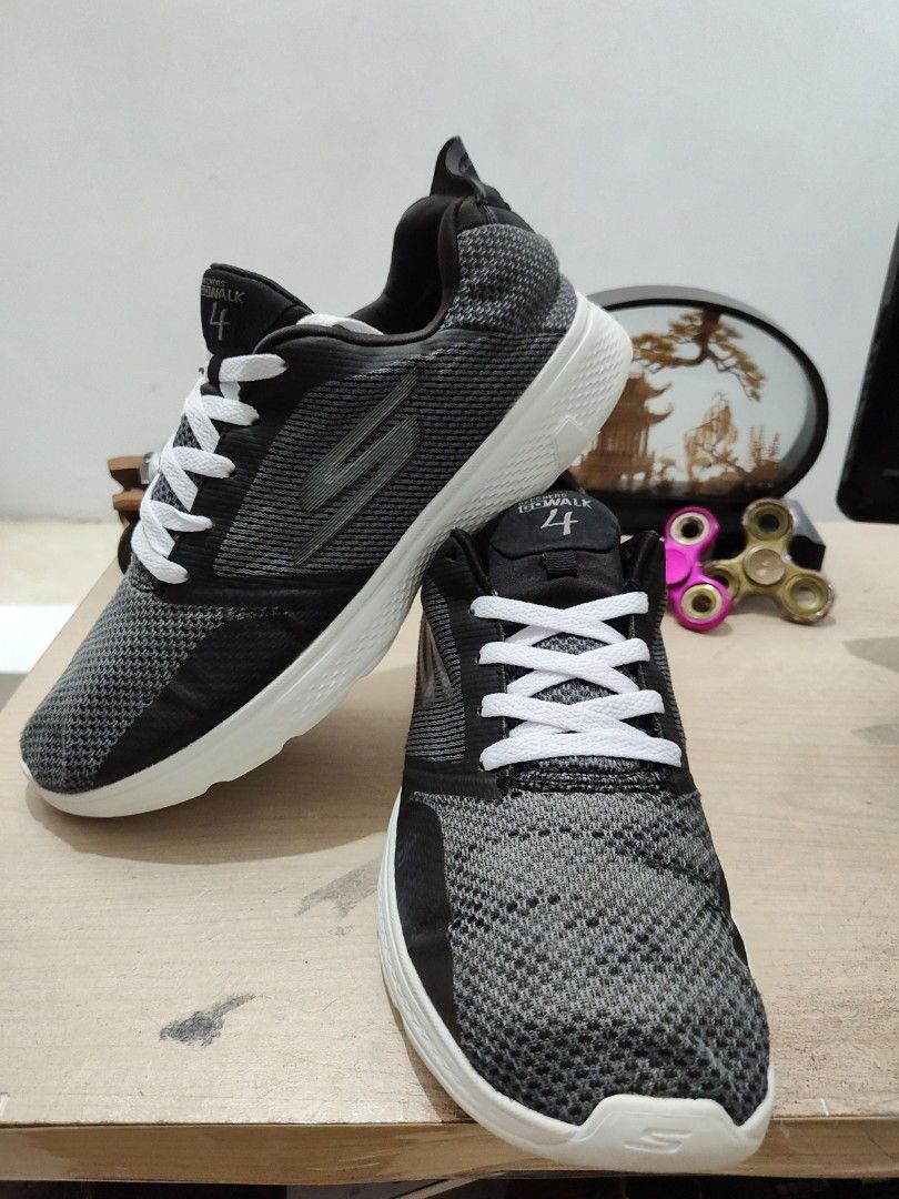 Sepatu Skechers Go Walk 4 Black Size 43.5 Fesyen Pria Sepatu