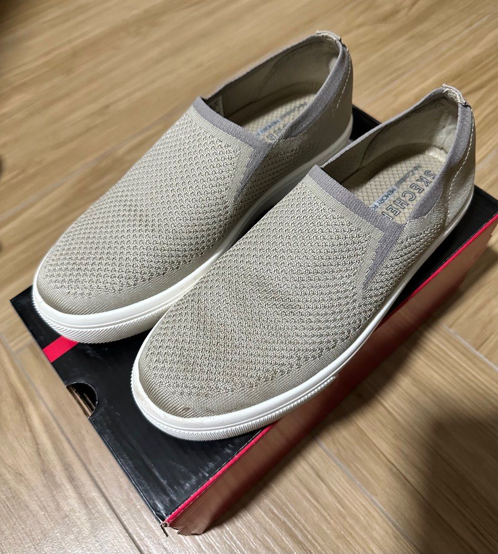 Skechers oberoi mall top