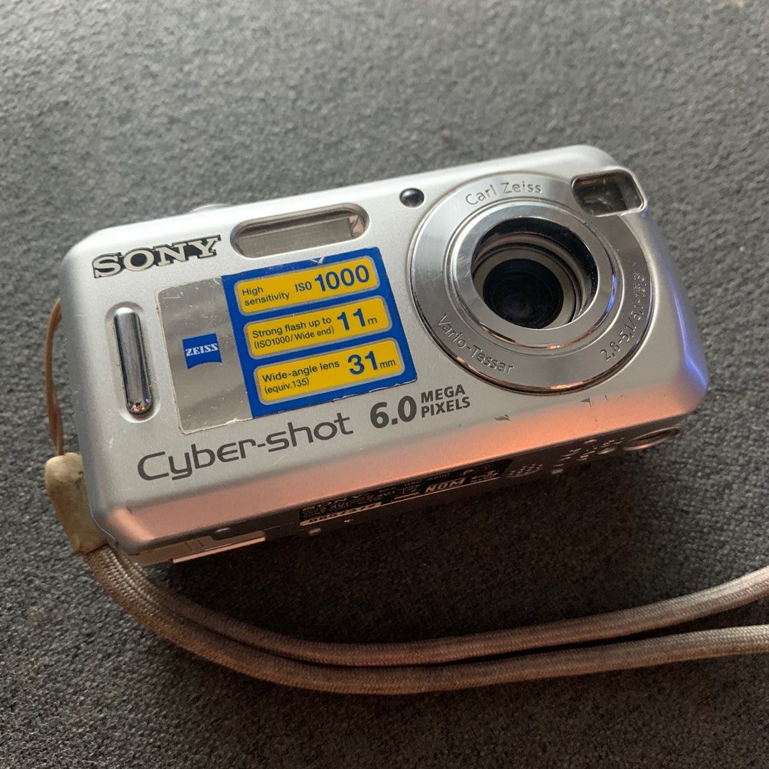 Sony cybershot dsc s600 digital camera, Photography, Cameras on Carousell