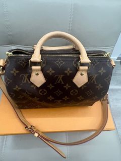 Louis Vuitton Monogram with Calf, Exotic Ostrich & Lizard Leathers  Majestueux MM Tote (Model N91283) with LV receipt, Luxury on Carousell