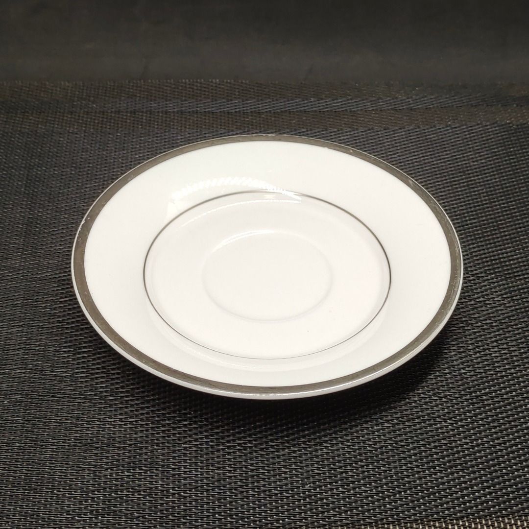 Spode Silver Eternity 6" Porcelain Saucer (Category: Coffee & Tea Tableware) located in Cabuyao City. Submitted by mamezaraph (Listing ID 1238942644, Image 3). Description: 🌷 Spode white saucer with Silver band and silver lining 🌷 Silver band is still intact but with light scuff marks 🌷 Very good condition, no chips, no cracks 🌷 6" (15cm) diameter 💖 Actual photo/s shown. Please manage your expectations. Check the photo/s for flaws if there a