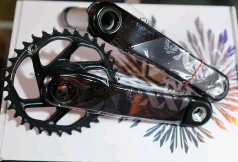 SRAM XX1 Eagle Lunar Boost Carbon SL Crankset Sports Equipment
