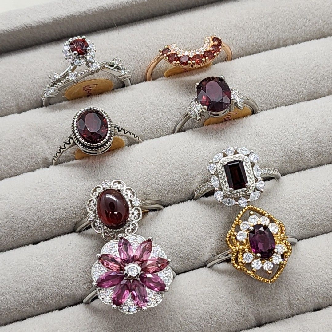 Garnet on sale silver ring
