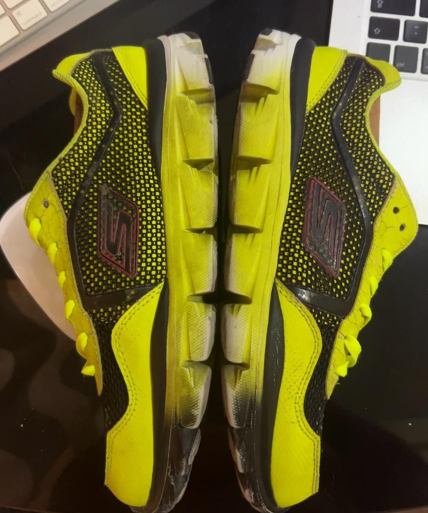 Skechers go run on sale supreme