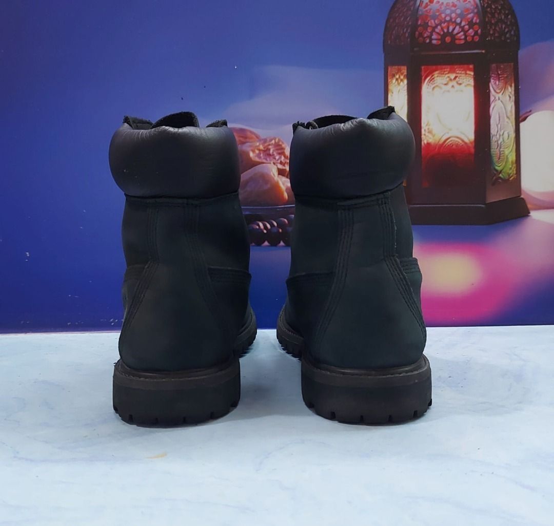 Timberland Boots inc Classic Black Nubuck 8658A Size 39 W