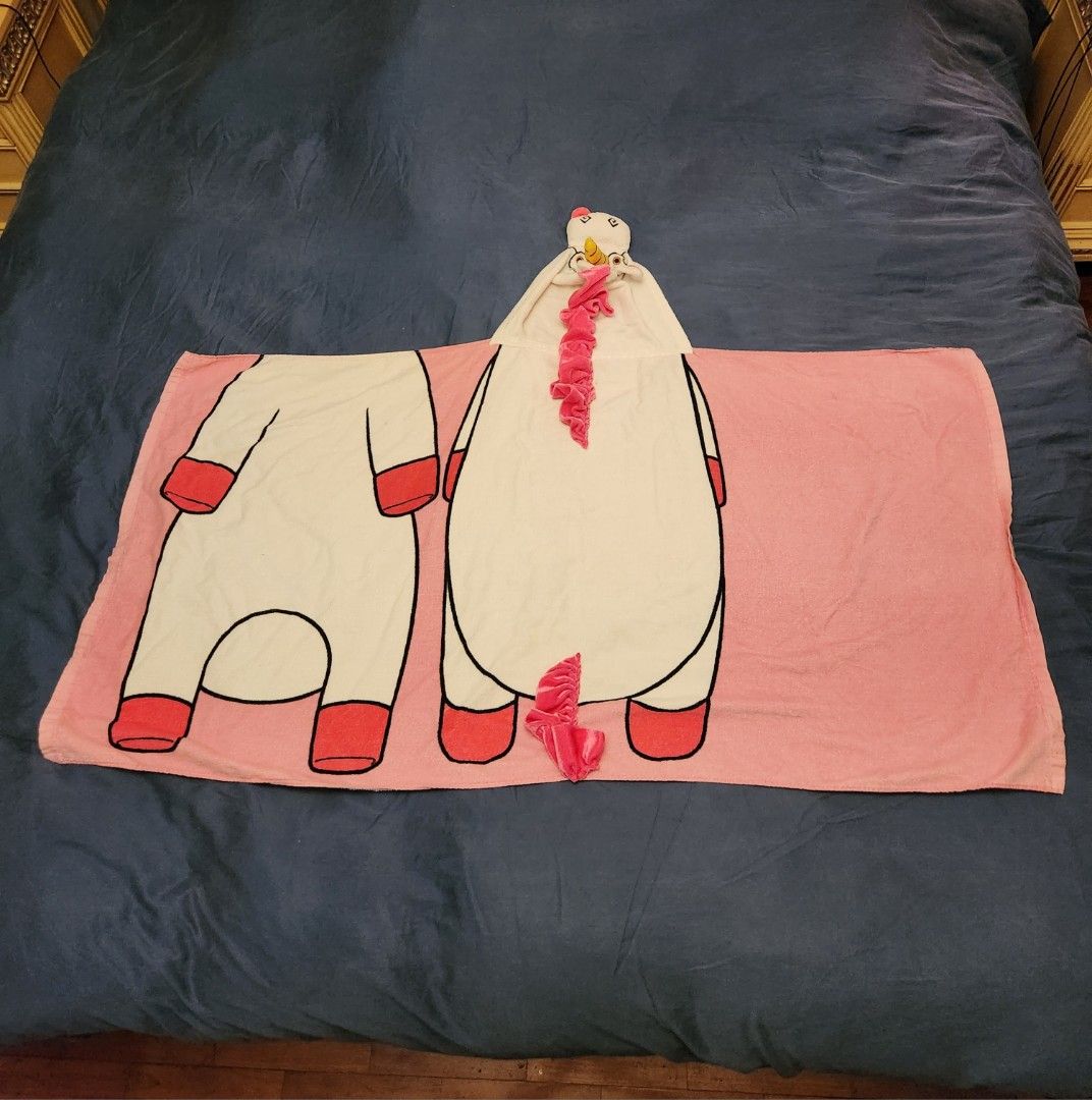 Universal Hooded Towel Despicable Me Fluffy The Unicorn