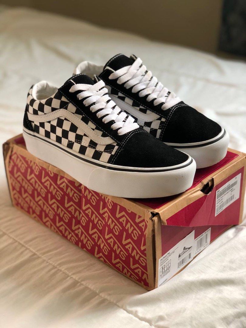 Old skool checkerboard top vans
