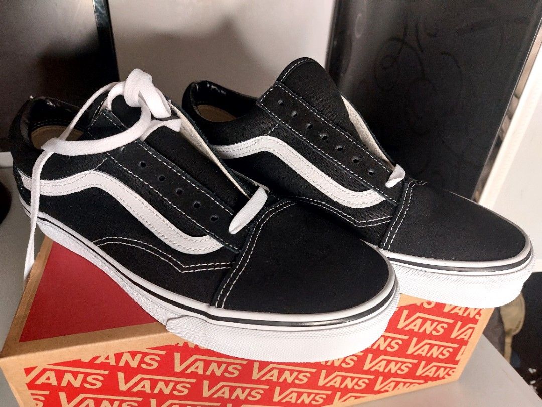 Vans shoes size 8.5 Clearance