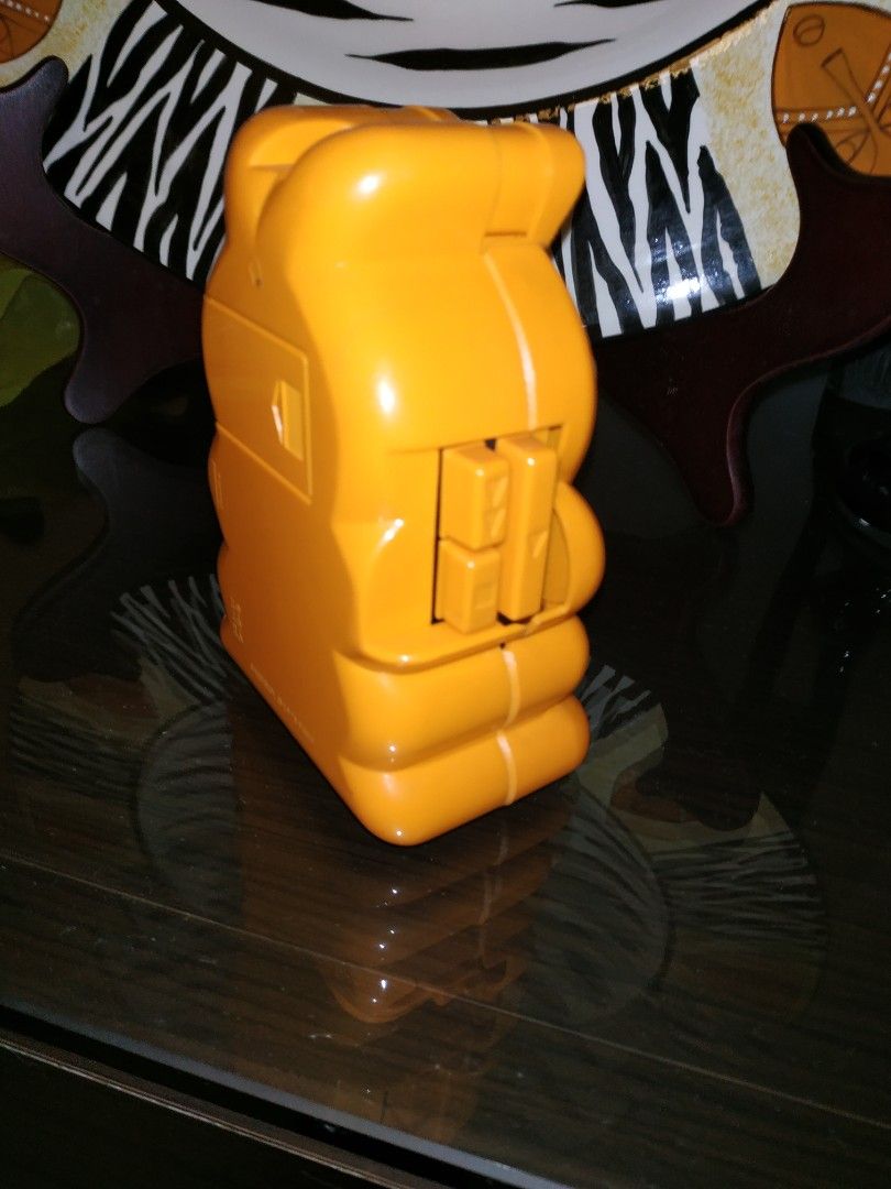 VINTAGE GARFIELD STEREO CASSETTE PLAYER WITH STEREO SPEAKERS, Audio, Portable Music Players on