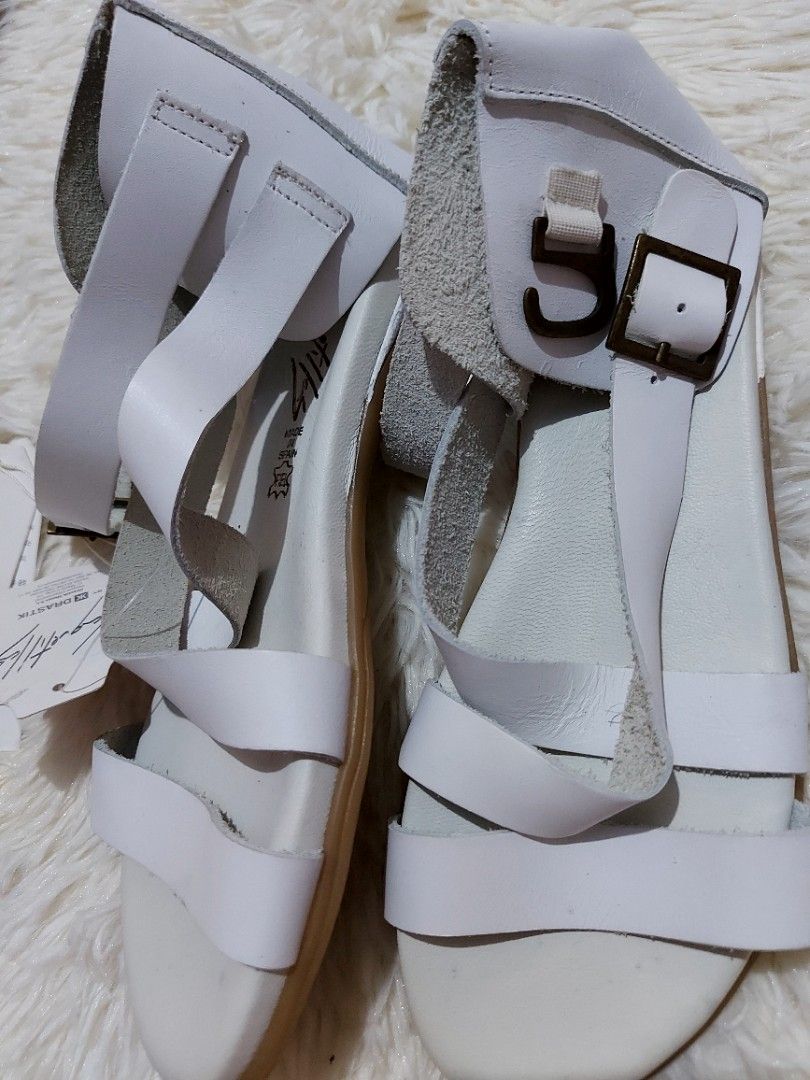 White Flat Roman Sandals Women s Fashion Footwear Flats Sandals on Carousell