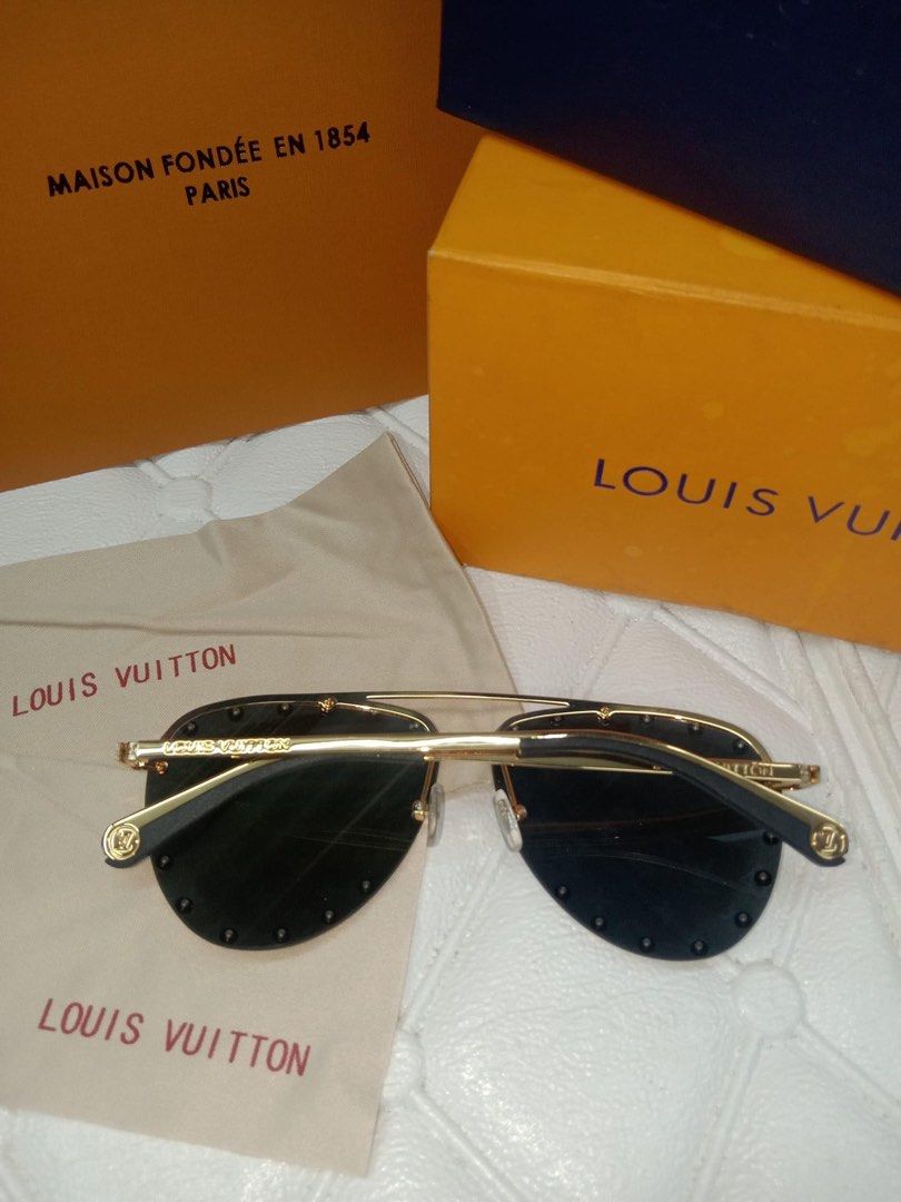Louis Vuitton Grease Sunglasses Dark Gun Monogram Metal. Size W