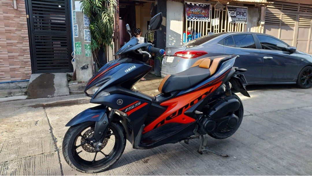 Yamaha Aerox V1 Abs (Category: Motorbikes for Sale) located in Manila. Submitted by ali1984jsjej (Listing ID 1238943475, Image 2). Description: For sale/swap P82k SWAP LNG PO SA SCOOTER NA MATIC Aerox v1 abs 2019 model Blue/orange With plate Original or and cr 1st owner open dos 2 id with 3 sign 14k orig odo reading All stock engine Gas and go Smooth manabo Bihira lang gamitin pamalengke lang Issue Unreg gawa ng hnd nmm msyado gingamit Issue Mino