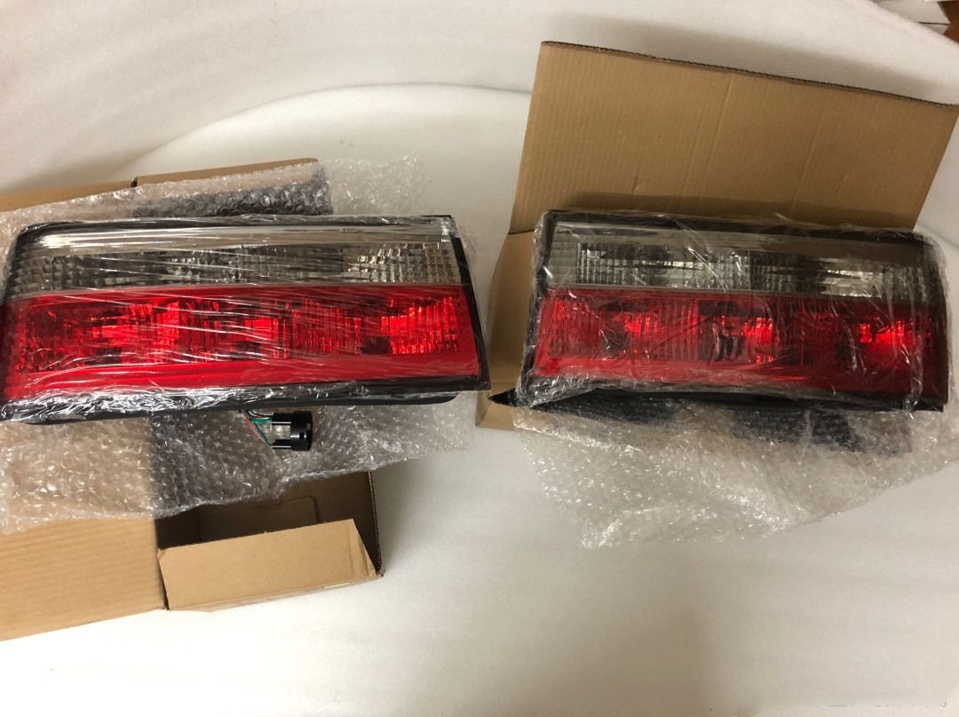 84-91 BMW E30 325i M3 Rear Brake Tail Lights Red/Clear Lens, Auto Accessories on Carousell