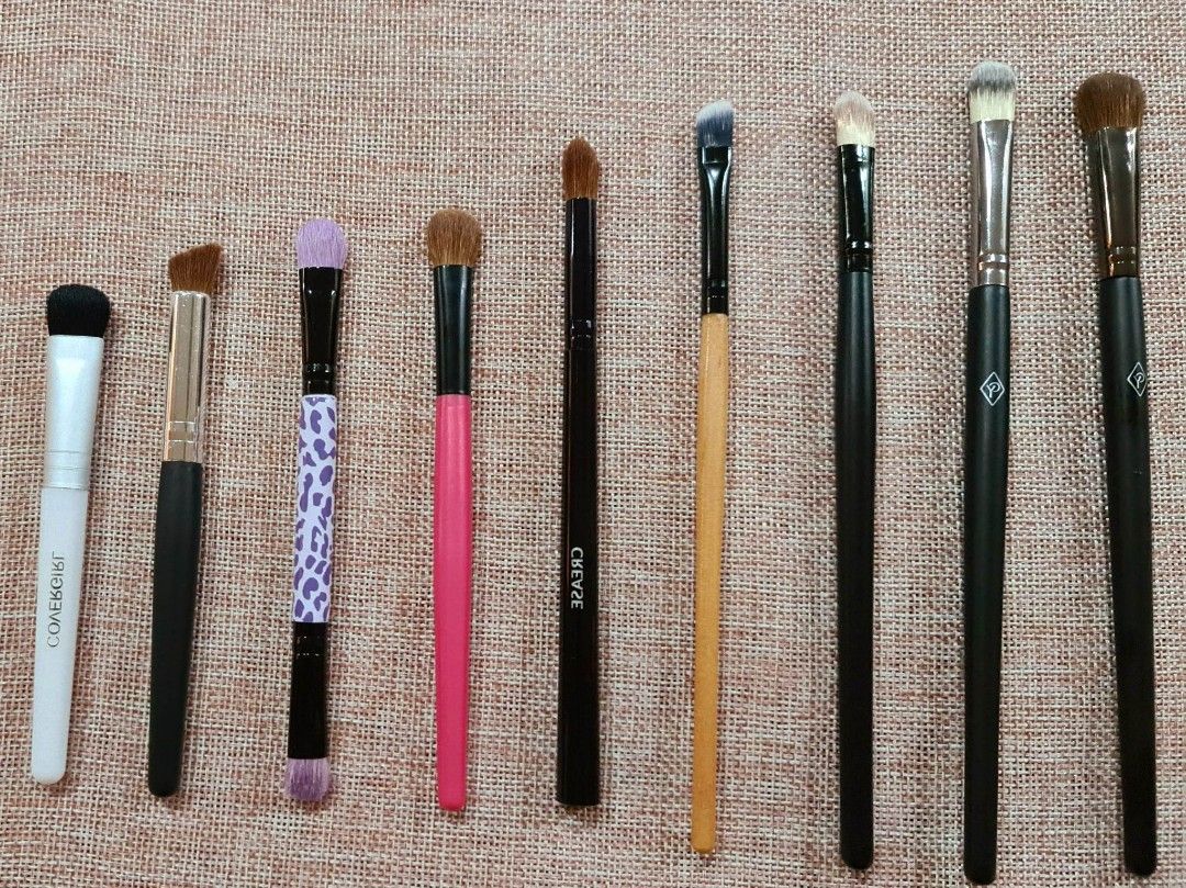 9pcs Eye Make Up Brush Set (Assorted) (Category: Makeup) located in Quezon City. Submitted by floreskari78555 (Listing ID 1238991331, Image 3). Description: 9pcs Eye Make Up Brush Set (Assorted) Set includes; -Cover girl Eyeshadow Brush -Nose Contour Brush -Dual Ended Eyeshadow Brush Animal Print Violet -Eyeshadow Brush (Tapered) -Studio Tools Crease Blending Eyeshadow Brush -Angled Brush (Wooden) -Concealer Brush -CY Concealer Brush -CY Meduim E