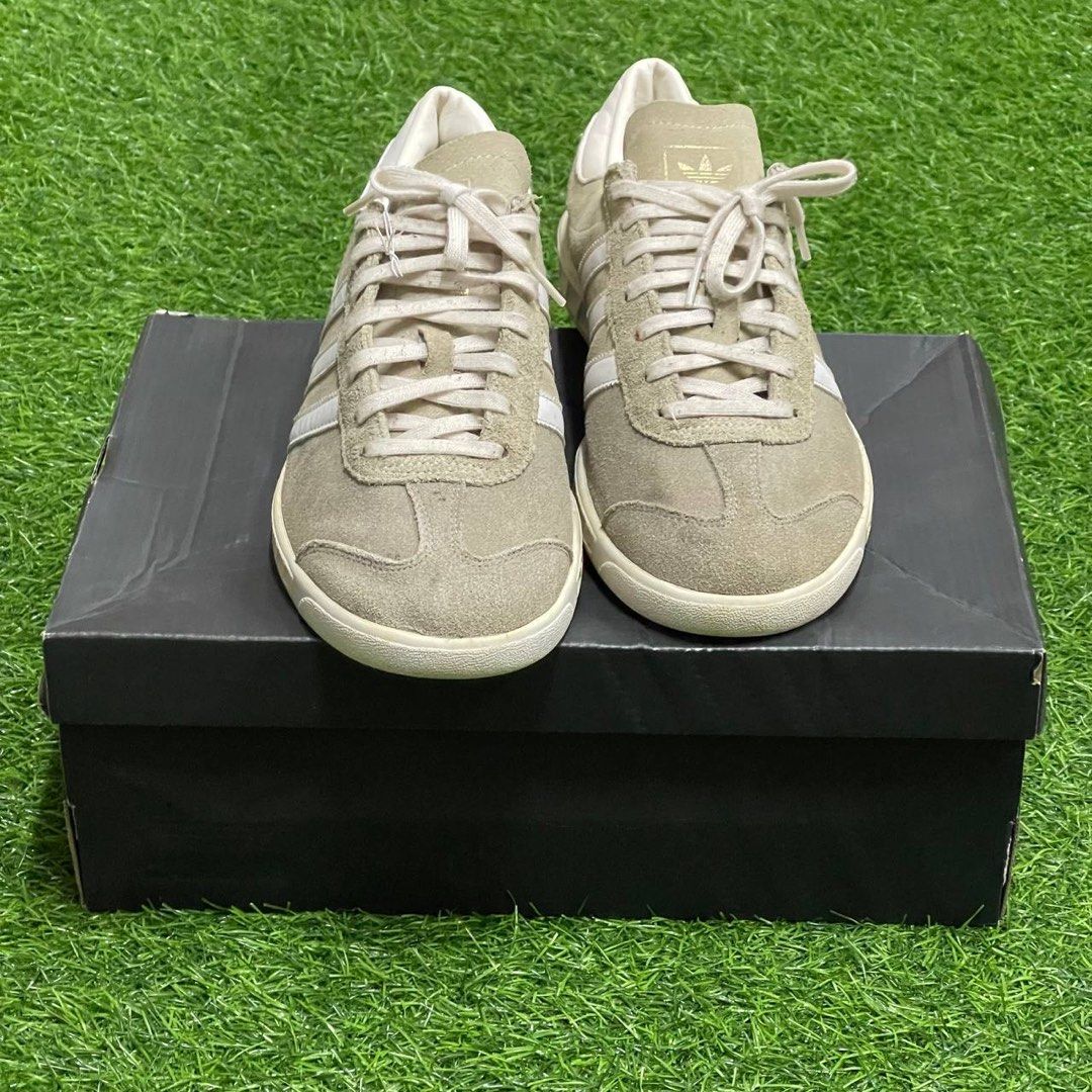 Adidas hamburg size 9.5 hot sale