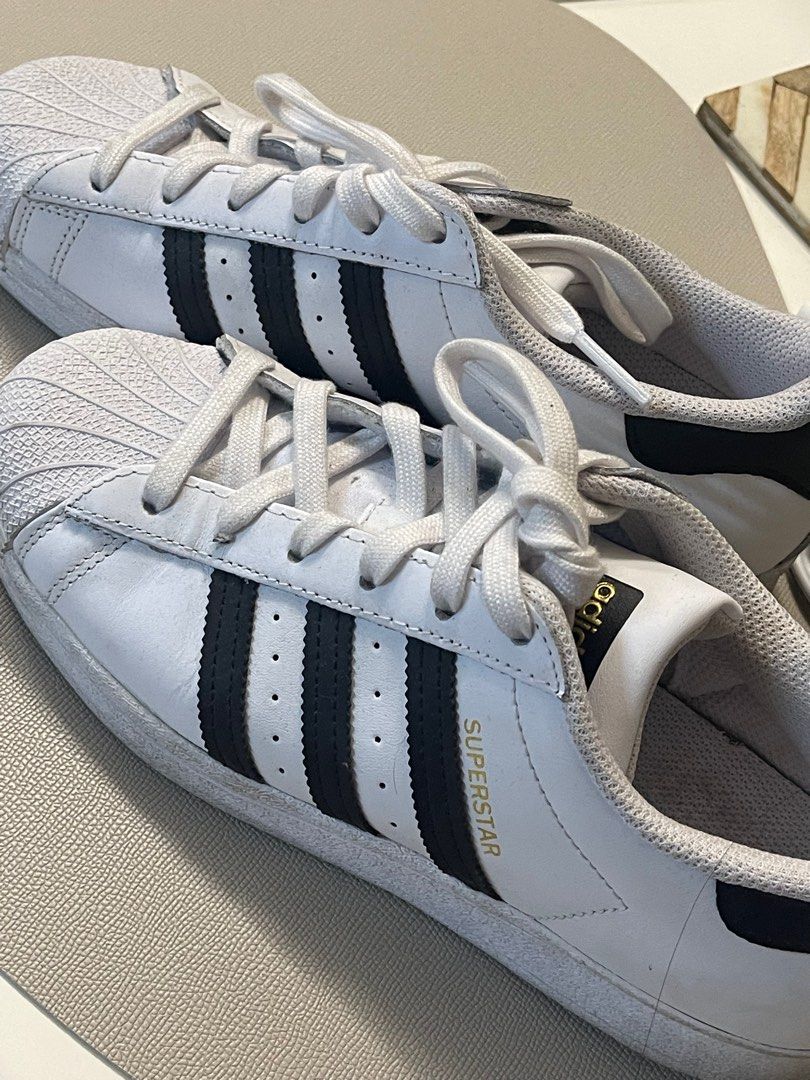 Adidas Superstar (Category: Sneakers) located in Manila. Submitted by samdantis (Listing ID 1239076036, Image 2). Description: US size: 6.5, original price 95 USD. Bought from US, used only once pero size is too big for me and I’m decluttering. If you need more photos, please let me know. No meetups. Mode of delivery: Courier pickup set up by buyer - schedule must be discussed. Mode of payment: bank transfer - BDO, BPI, Metrobank, Maya.