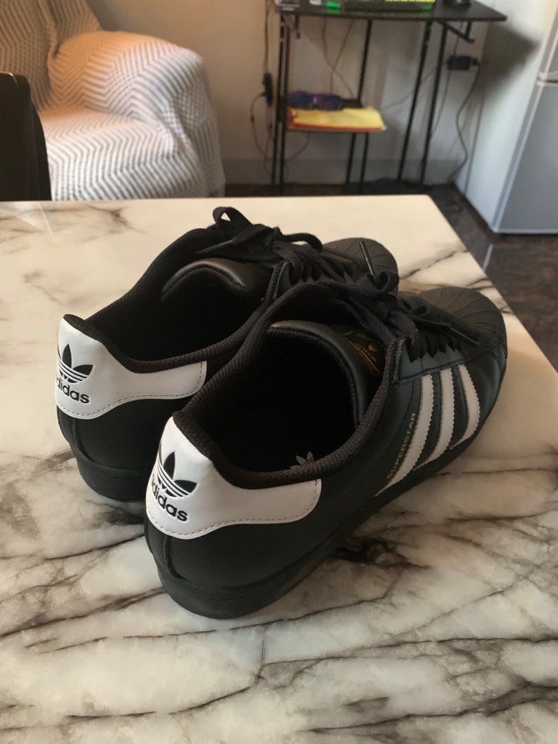 ADIDAS SUPERSTAR BLACK SIZE 9 PHP3000 Men s Fashion Footwear