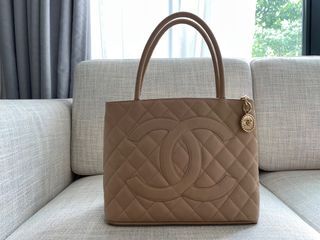 A BEIGE CAVIAR LEATHER MEDALLION TOTE BAG, CHANEL, 2003-2004