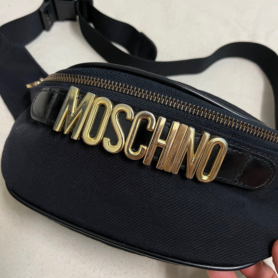 Moschino bum on sale bag fake