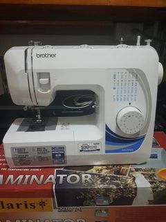Brother Sewing Machine - Brother GS2700 with Freebies
