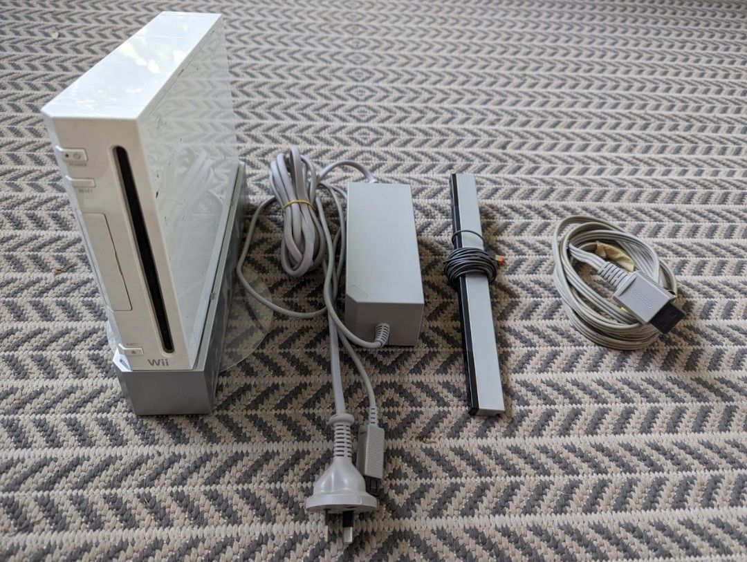 Bricked (soft locked) Wii console, Video Gaming, Video Game Consoles, Nintendo on Carousell