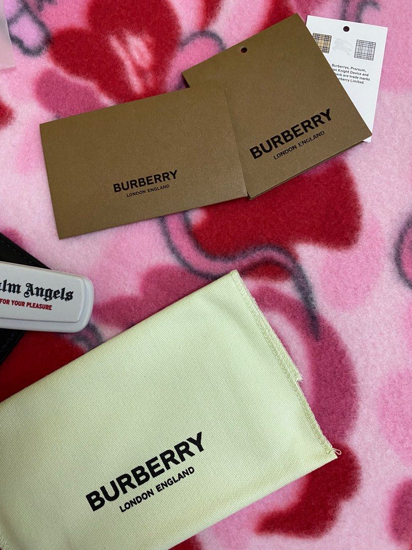 burberry classic logo