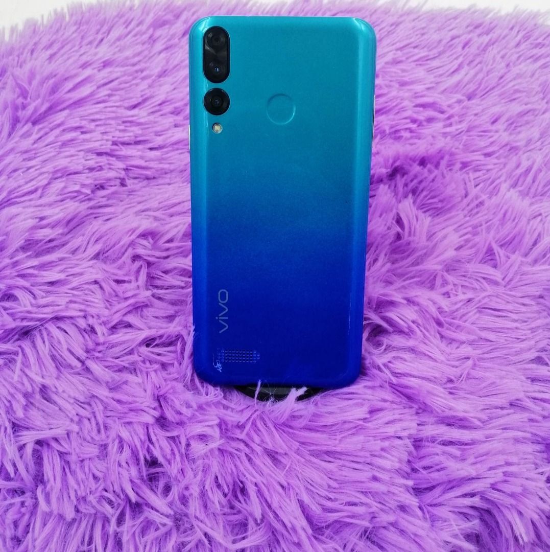 C17 Andoriod phone, 1 RAM/ 8GB ROM, ANDROID 8.0, Mobile Phones