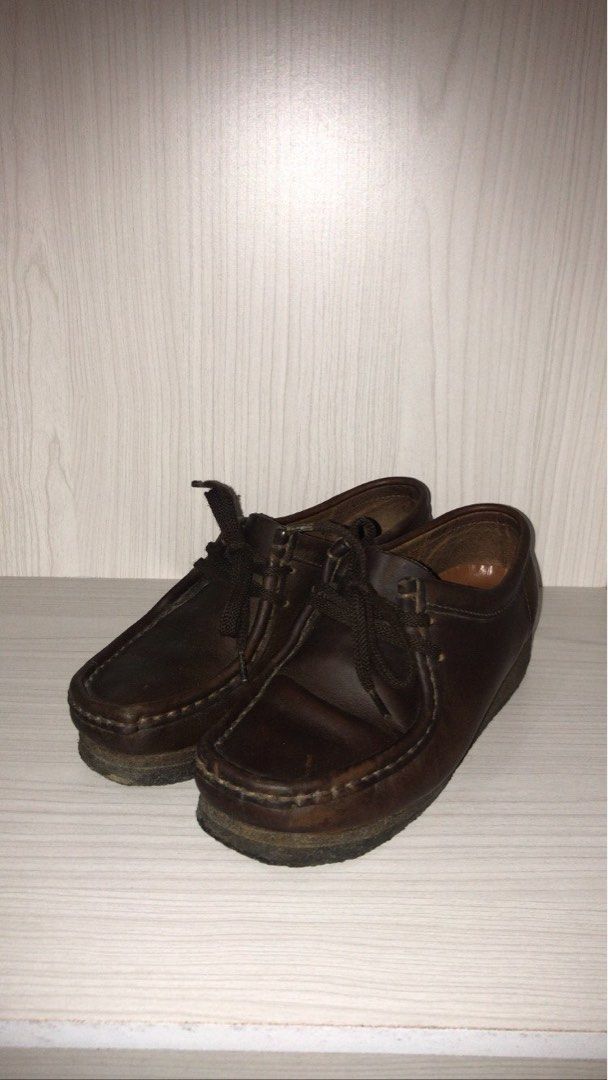 clarks wallabees leather