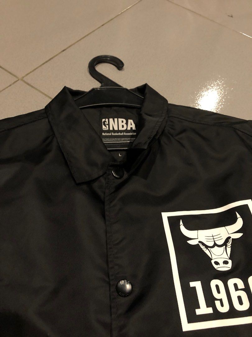 Chicago bulls coach jacket sales