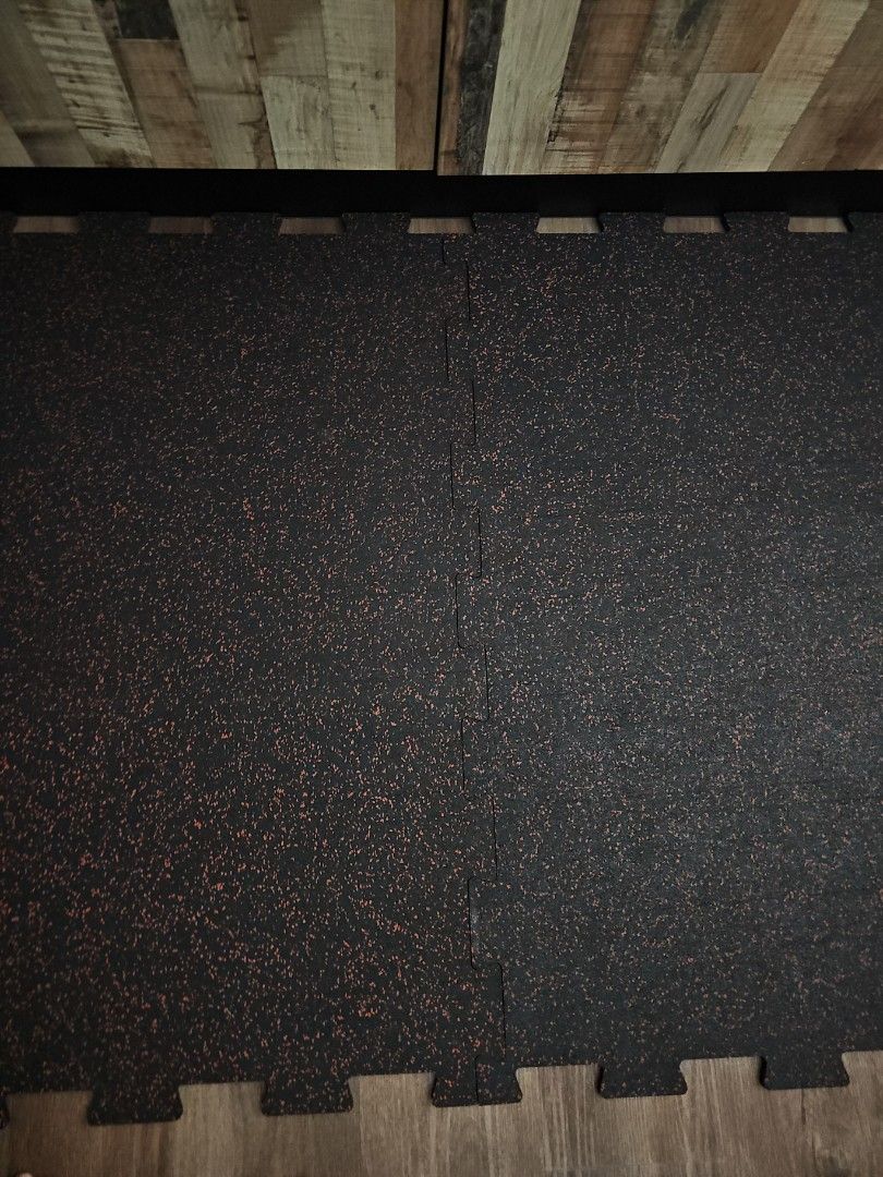 Commercial gym mat, Sports Equipment, Exercise & Fitness, Exercise Mats