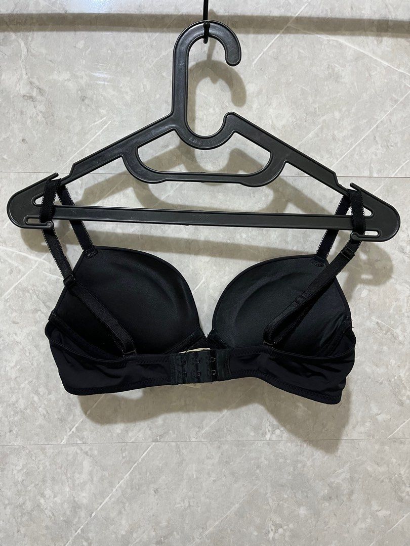 Jual BRA COTTON ON BODY ULTIMATE SEAMLESS PLUNGE PUSH UP SIZE 32EF 34EF -  34DD 34E, Hitam - Kota Depok - Fairy's House