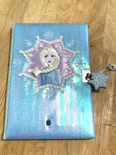 FROZEN 2 ELSA NOTEBOOK LIGHTS ONLY WITH SNOWFLAKES LOCK AND KEYS