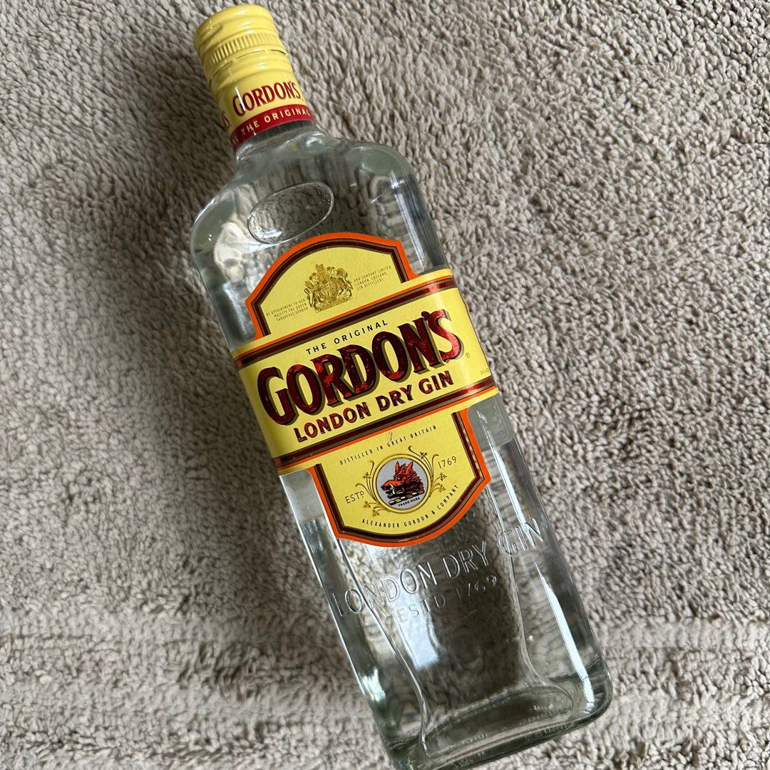 Gordon Dry Gin 750ml Food And Drinks Alcoholic Beverages On Carousell