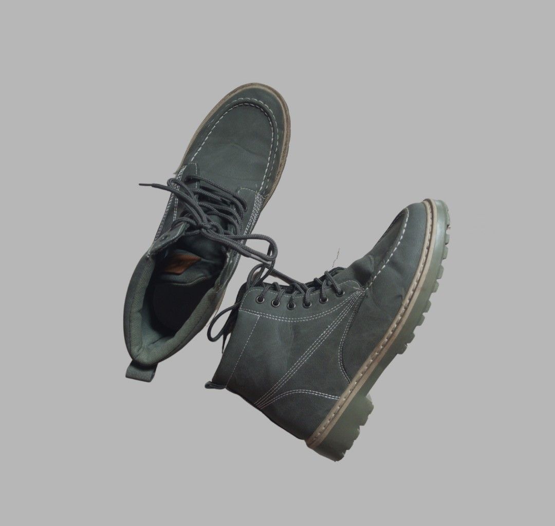 mens grey walking boots