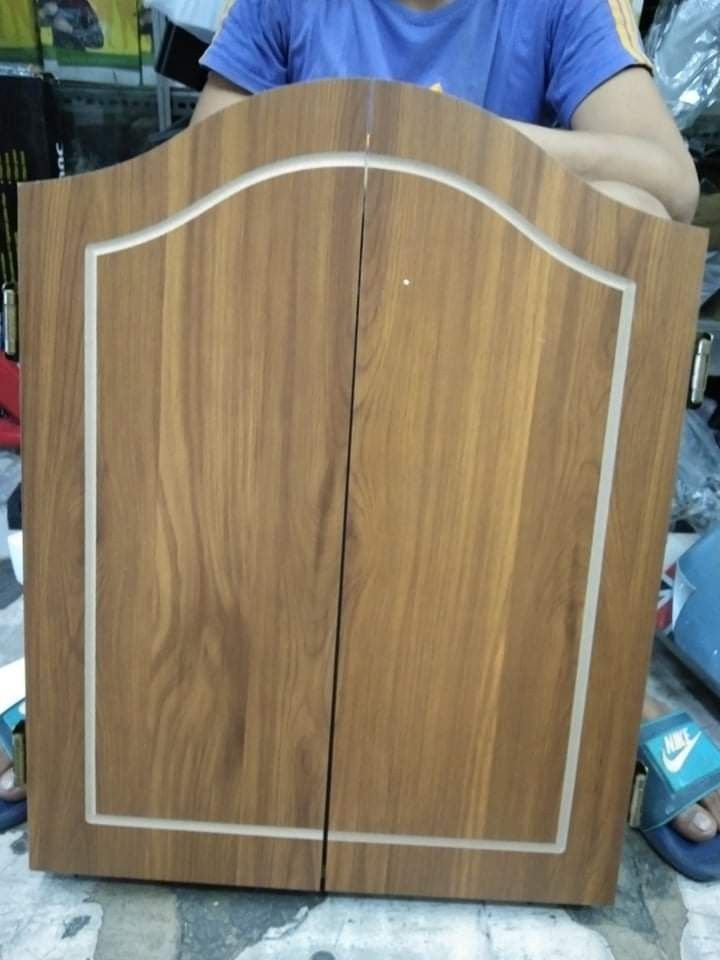 Harrows Dartboard with Set on Carousell