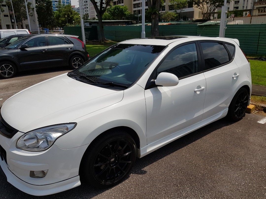 Hyundai i30 Hatchback 1.6A Sunroof Auto, Cars, Used Cars on Carousell